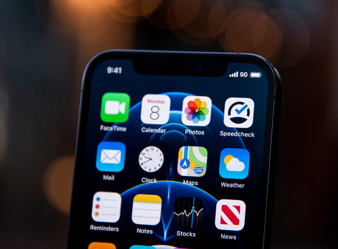 鄂伦春苹果手机维修分享为什么 iPhone 12 在冬季会自动关机 